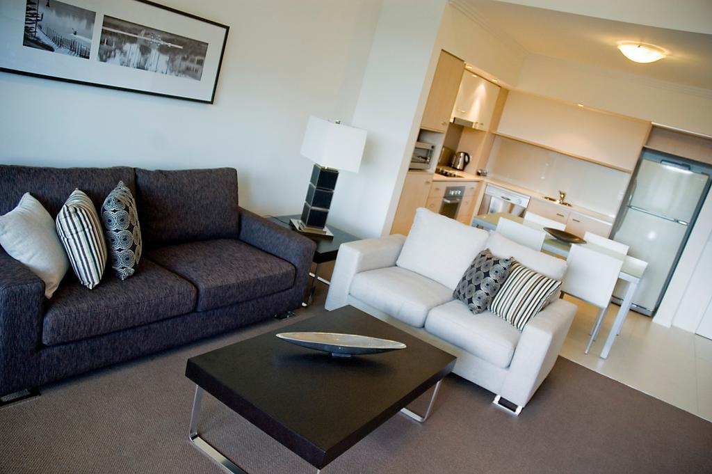 เดอะ ชานเซลเลอร์ เอ็กเซกคิวทีฟ อพาร์ตเมนต์ Aparthotel โกลด์โคสต์ ภายนอก รูปภาพ