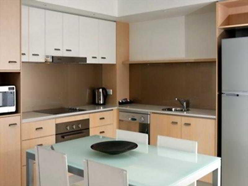เดอะ ชานเซลเลอร์ เอ็กเซกคิวทีฟ อพาร์ตเมนต์ Aparthotel โกลด์โคสต์ ห้อง รูปภาพ